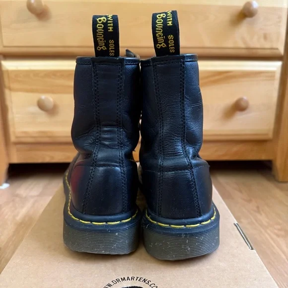 Dr. Martens Women’s 1460 Boots - Picture 7 of 9